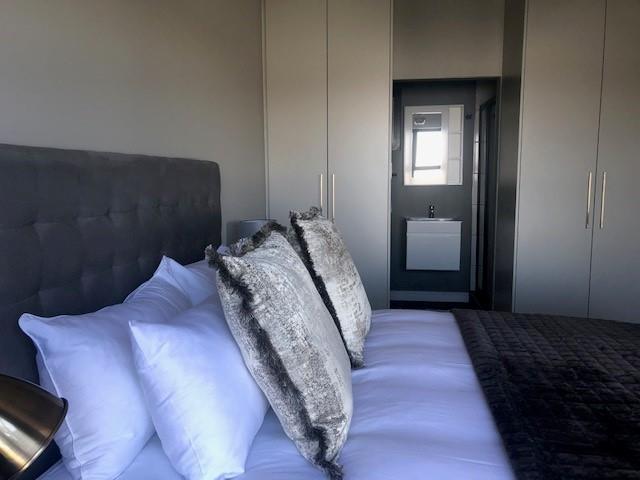 To Let 2 Bedroom Property for Rent in Table View Western Cape